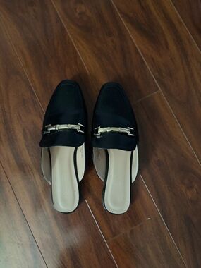 Fashion Nova Black Slip-On Mules with Gold Horsebit